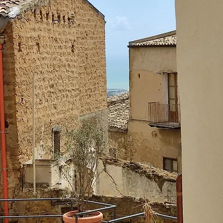 בית הארחה Il Vicolo 3*